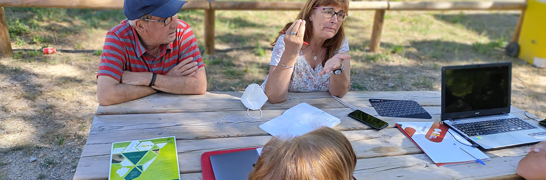 Reunión en Hervás (Cáceres) sobre la futura asociación de propietarios