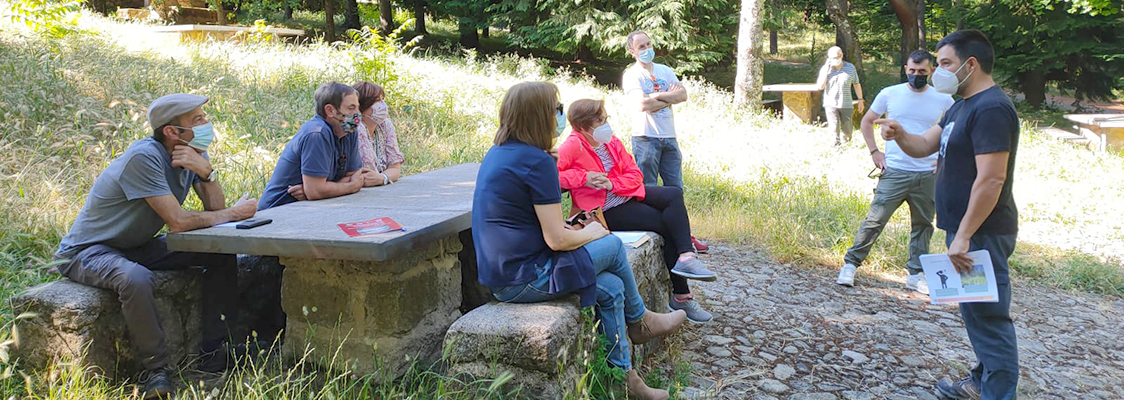 Reunión con propietarios de parcelas de castaños del Alto Ambroz, Hervás (Cáceres)